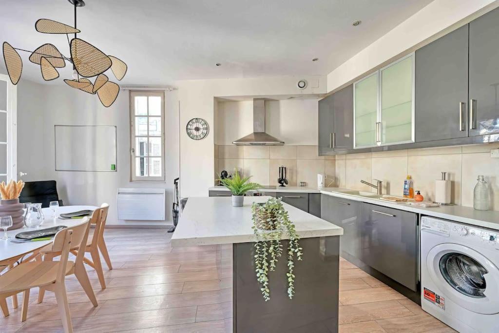 Pops Flat - Parking Prive Gratuit - Wi-Fi - Ac Clim Apartment Avignon Exterior photo